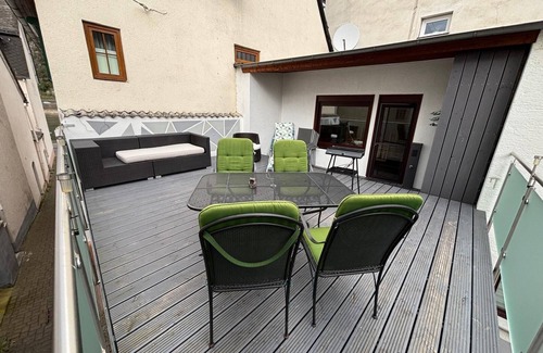 Kestert Casa | 170 qm2 Großes, Gemütliches Haus mit Kamin und Klimaanlage. Hunde Erwünscht!