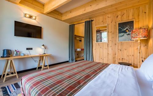 Stepantsminda Hotel | 1740 Boutique Hotel Kazbegi