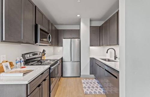 Downtown Condominio | 175 LEX - Walkable Downtown Condo - Stunning View