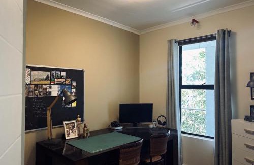 Trawal Apartamento | 18 Firgrove by ETB Stays