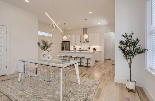 Berry Hill Casa | 18- Luxe Modern Home- The Music City Collection