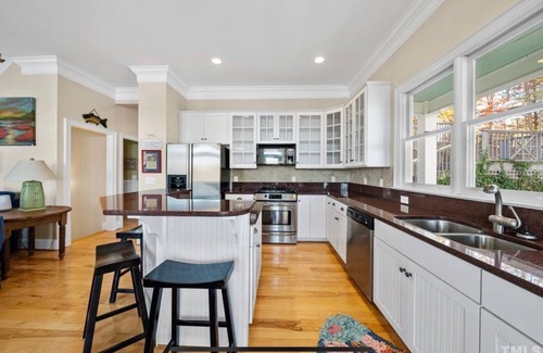 Leasburg Casa | 180 degree water views await in this 4 bedroom/3 full bath Hyco Lake Cottage!