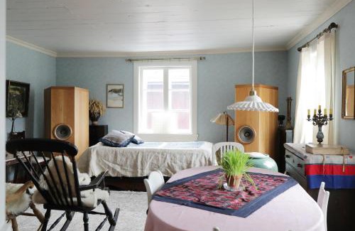 Pernaja Casa | 1800's Townhouse