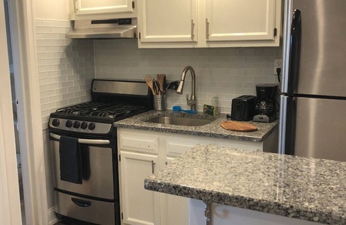 North Bergen Apartamento | 1817 5C · Lindo contemporáneo 1b Apt -20min NYC Estacionamiento disponible