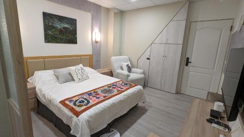 Nanzi Casa | 182和光居-加Line取得入住資訊