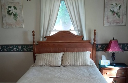 Mascoutah Casa | 1840 HOUSE