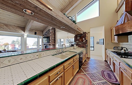 Mammoth Lakes Condominio | 1849 Condos 410