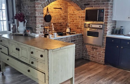Springtown Otro | 1860 farmhouse Bucks - Lehigh county