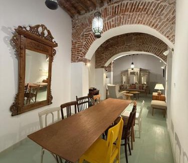 Ayvalik City Center Villa | 1860 Rum Evleri