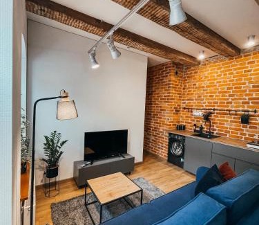 Marijampole Apartamento | 1880 Apartment with Private Parking