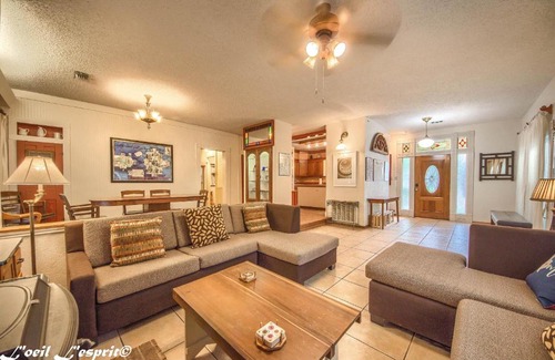 New Braunfels Casa | 1880 Market Plaza Haus TS 360