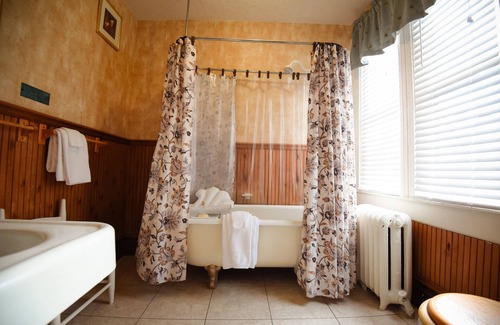 Hendersonville Cama Y Desayuno | 1898 Waverly Inn