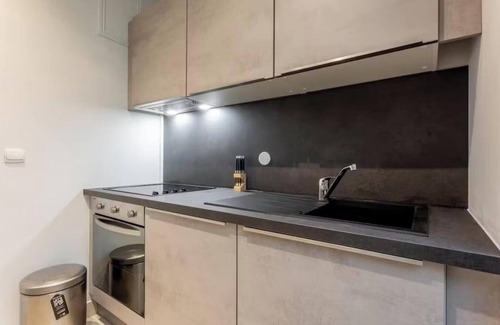 3rd Arrondissement Apartamento | 18TH-CENTURY PALACE, BLEND OF OLD-WORLD GRANDEUR & MODERN COMFORT - LE MARAIS