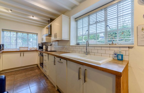 Broadway Cabaña | 18th century thatched Cotswold holiday cottage in Broadway - Orchard Cottage, Broadway