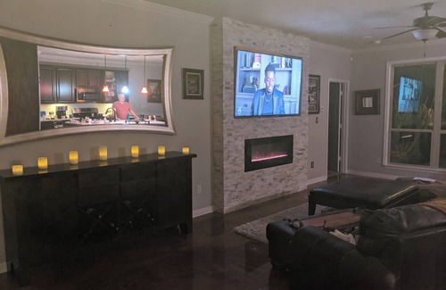 Navasota Casa | 18th Fairway golf course home w patio gas grill, firepit, hot tub, & fitness rm