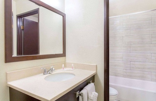 Las Vegas Hotel | $ 19 por la primera noche durante el CES en Travelodge, desayuno GRATIS y wifi GRATIS,
