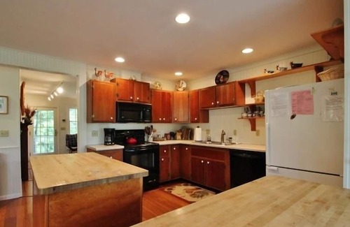 Chautauqua Casa | 19 Maple 7 Bedroom Home by Redawning