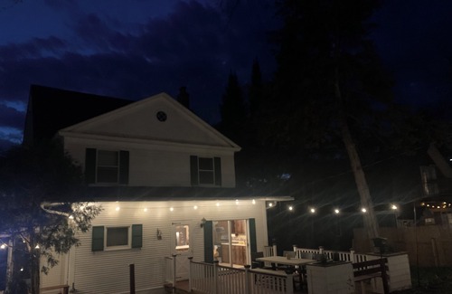 Taylors Falls Casa | ☞1914 Historic Home+3min→Taylors Falls!+DogOK+Beautiful porch+Full Kitchen