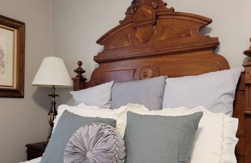 Salisbury Apartamento | 1915 Victorian Wildflower Garden