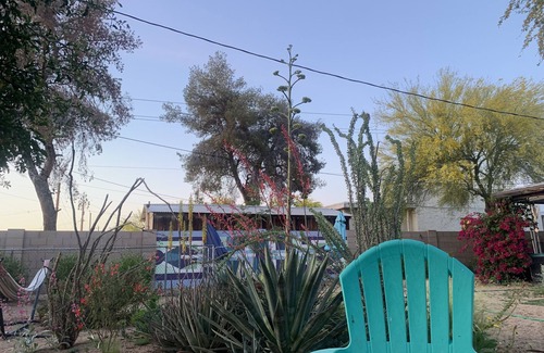 Encanto Casa | 1920's bungalow in Coronado District. Minutes to DTWN, cafes, arts & events!