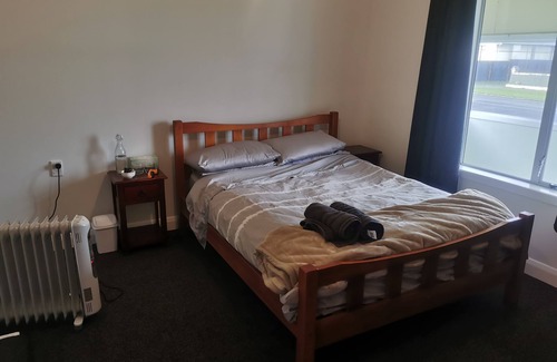 Invercargill Casa | 1920's comfort