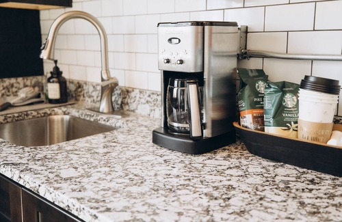 Dickson Casa | 1920 Station Reno. Pet friendly! Walking distance to eats, activities, & parks.