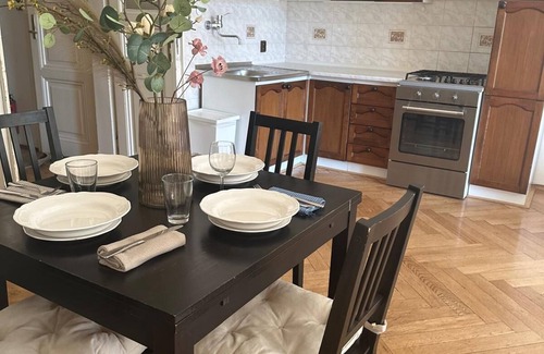 Prague 1 Apartamento | 1920s Charm ✨ Top Location | By Jerusalem Synagogue & Attractions