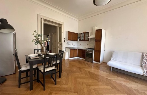 Prague 1 Apartamento | 1920s Charm ✨ Top Location | By Jerusalem Synagogue & Attractions