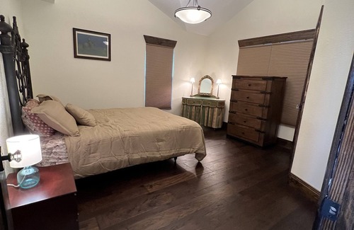 Wichita Falls Otro | 1920s Farmhouse
