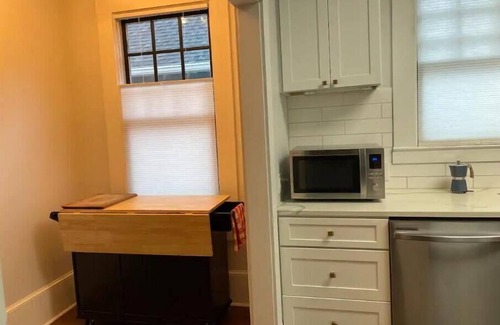 Statesville Casa | 1920s Gem Near Downtown..3BR/2.5BA..4 Beds..Pets OK.. AC/WiFi..Parking