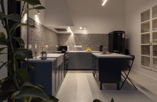 Nicosia Casa | 1924 Gemini House | Jacuzzi, Indoor Garden, Rooftop