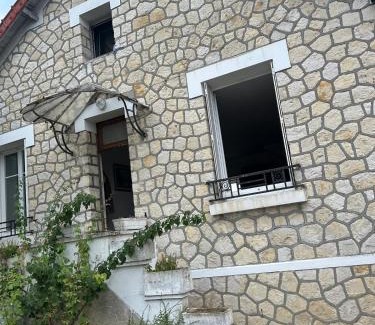 Joue-les-Tours Casa | 1930 house in La Marbellière, 2 bedrooms