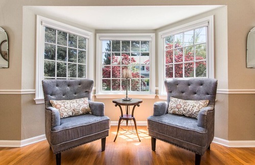 McMinnville Casa | 1939 Vintage House, a pie de Linfield y del centro de McMinnville-Winter Mid-Wk $ 150 / N