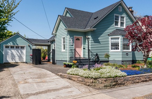 McMinnville Casa | 1939 Vintage House, a pie de Linfield y del centro de McMinnville-Winter Mid-Wk $ 150 / N