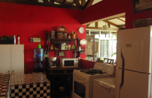 Playa San Diego Casa | $ 145 por noche! Casa de lujo con piscina en el océano! Aire acondicionado, Wifi, TV satélite, 3 habitaciones / 3 baños.