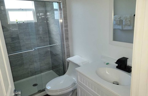 Intercession City Otro | 1957 Cozy tiny home 2 bedroom house close to Disney World