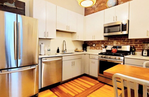 Federal Hill Apartamento | Apartamento espacioso de la escuela del siglo XIX