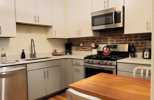 Federal Hill Apartamento | Apartamento espacioso de la escuela del siglo XIX