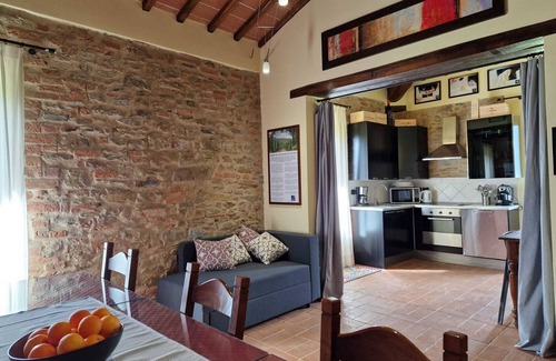 Panicale Apartamento | Casa de piedra del siglo 19 con piscina privada y jardín / 8 personas / acepta mascotas