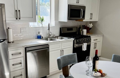 Palm Desert Cabaña | 1Bd/1Ba Cozy, Private Guest House with own yard, pool and parking
