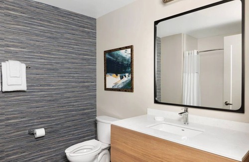Downtown Atlanta Complejo | 1BD/Atlanta - Downtown w/Rooftop Pool and Pool Bar!