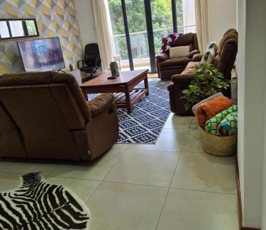 Westlands Apartamento | 1Bed Deluxe Retreat at the Centre of Westlands with Pool & Functionional Gym Lantana Road
