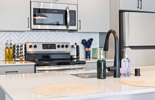 Uptown Apartamento | 1Bedroom Apartment + Gym | Lowry Hill