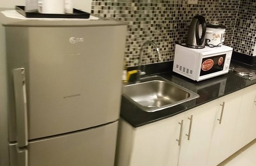 Pasay Apartamento | Apartamento de 1 dormitorio con servicio # 4 cerca de MOA