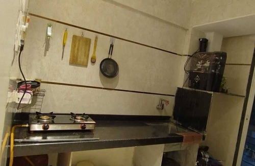 Kharghar Apartamento | 1BHK flat fully furnished bedroom, hallway with single bed balconies.