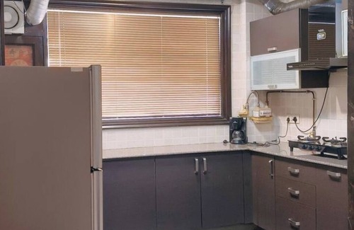 Greater Kailash Apartamento | 1BHK- GK 1 near Market by HostMyStay