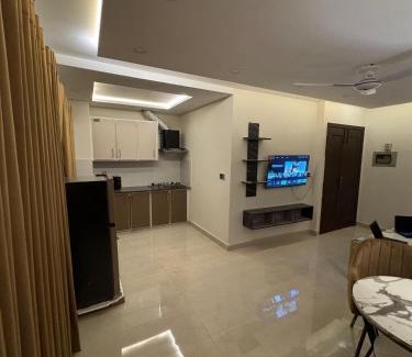 Bahria Town Apartamento | 1bhk luxurious apartment