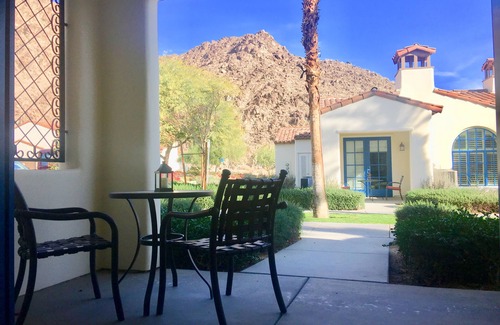 La Quinta Villa | Legacy Villa, Romantic 1 King Bed / 1 Bath Sudio w / chimenea y patio privado