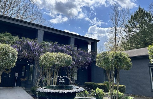 Nashville Hotel | 1BR, 1BA Luxury Hot tub Suite