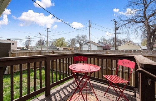 North Kansas City Apartamento | 1BR/1BA Studio in NKC|Great Location+Walkable